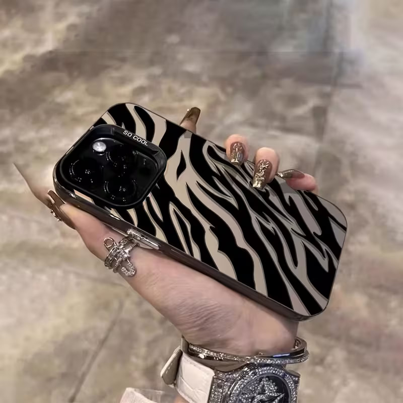 Zebra Pattern Black Advanced I - Apple Iphone 15 Pro Max ulasan dan harga